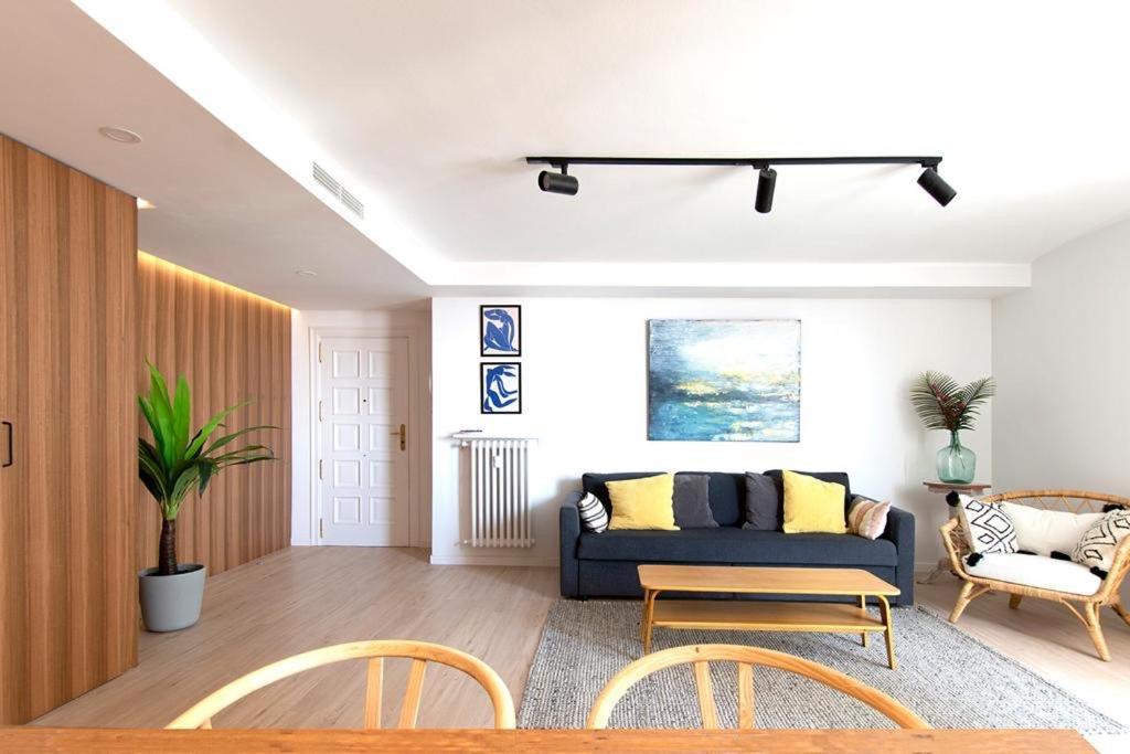 El Balcon De Plaza Santo Domingo Apartment Zaragoza Exterior photo